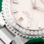 ORIS Aquis Date Diamonds 36,5mm - Image 3